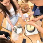 Příprava sýrové omáčky 2